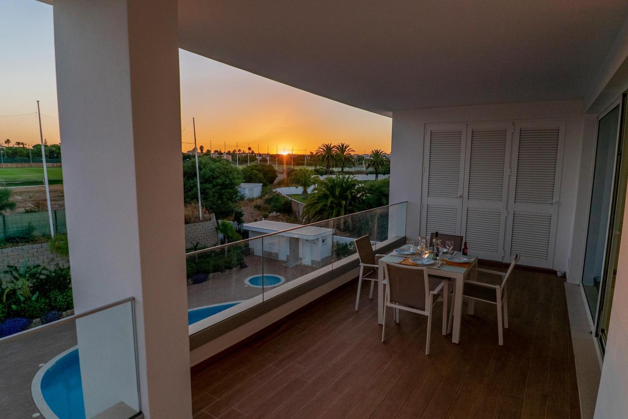 Sunset Condominium Lagos Exterior foto